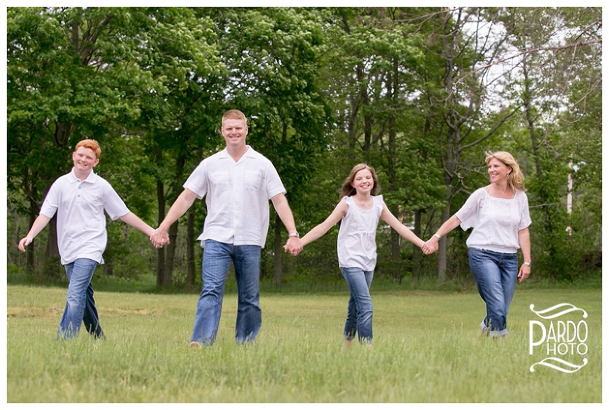 PARDO_PHOTO_Family_Photos_Southern_MA_Stonehill_College