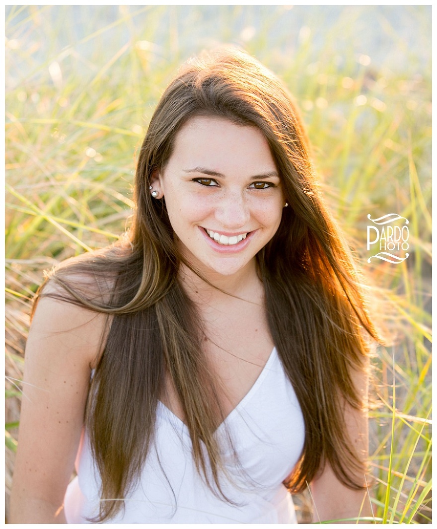 Senior_Portrait_Pardo_Photo_Duxbury_Beach